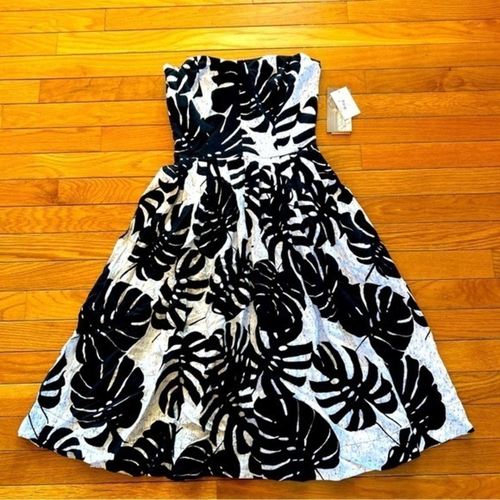 New NWT Rachel Roy Palm Leaf Bandeau Strapless A-Line Dress Size 0 Black & White